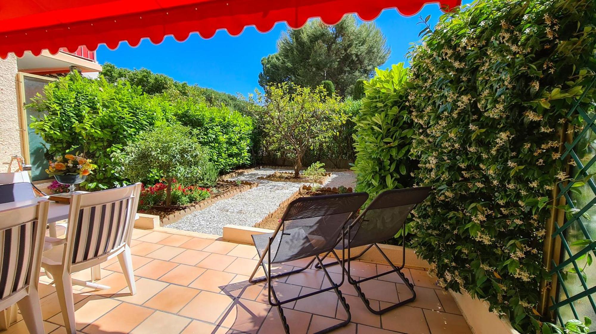 Casalionelantibes 70 Sqm Apartment With Garden And Parking Екстериор снимка